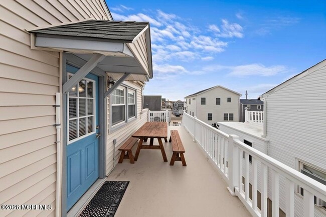 Building Photo - 26 W Oceanview Dr