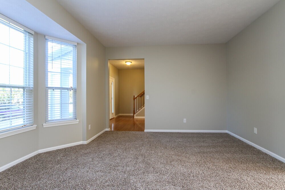 Building Photo - 8339 Glen Highlands Dr
