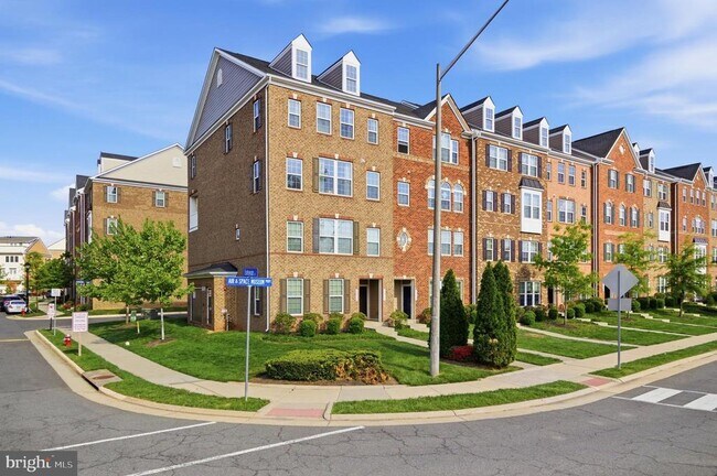 Building Photo - 13735 Air and Space Museum Pkwy