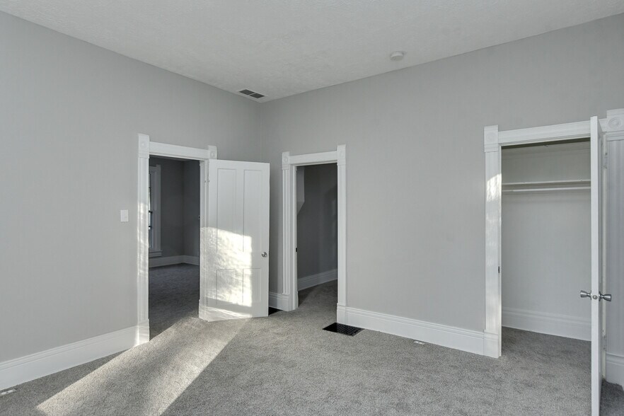 Building Photo - 403 Glen Ave
