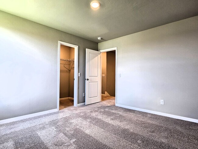 Building Photo - 1616 Amaranth Ln