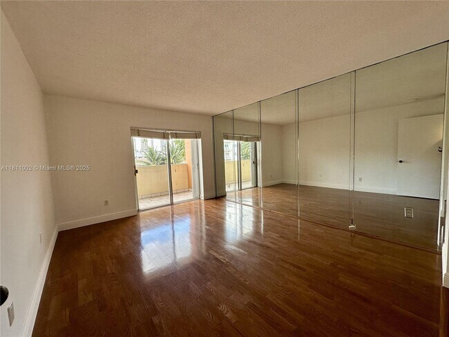 Building Photo - 3545 NE 167th St