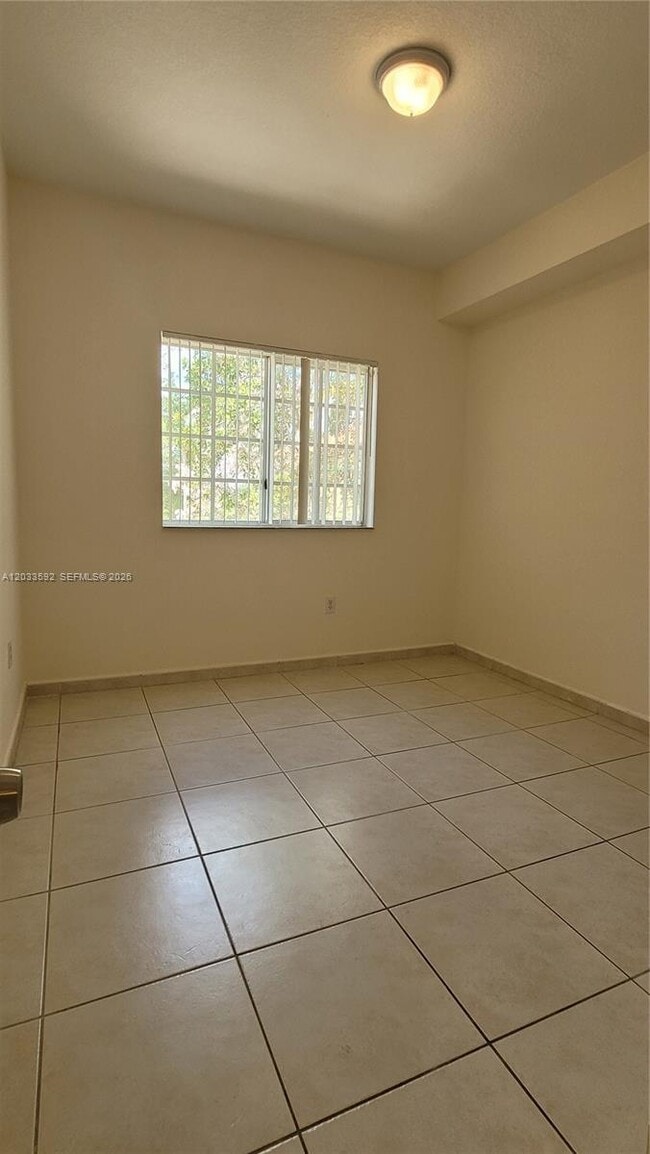 Building Photo - 7280 NW 114th Ave