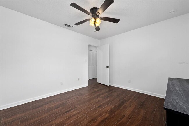 Building Photo - 3175 Lake Anderson Ave