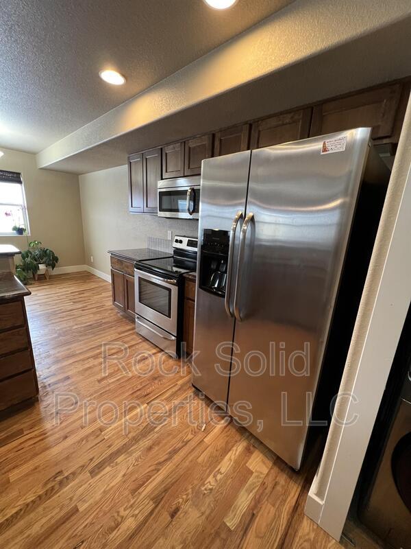 Building Photo - 3712 Gunsmoke Rd