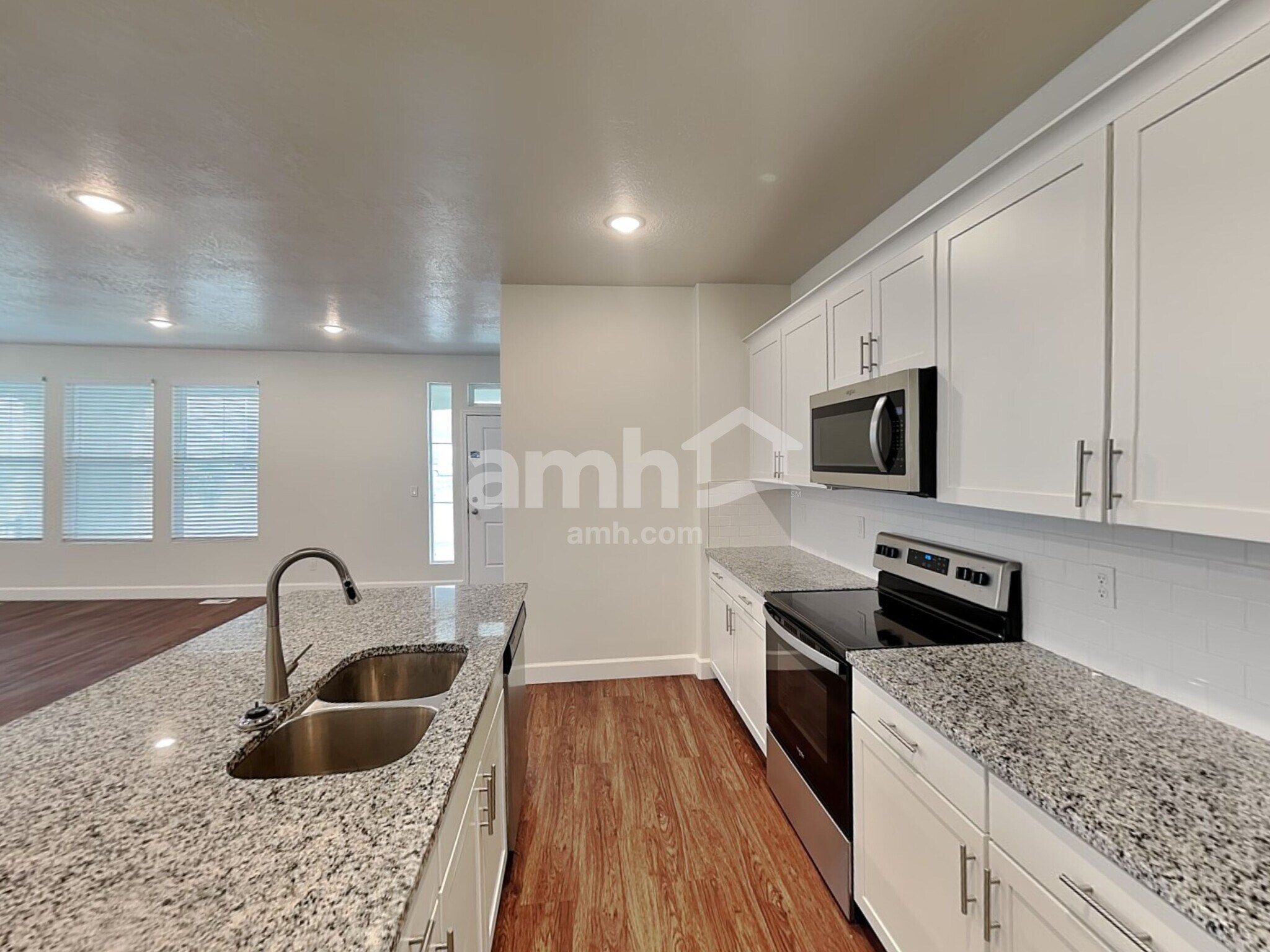 Building Photo - 11141 Kitty Hawk Rd