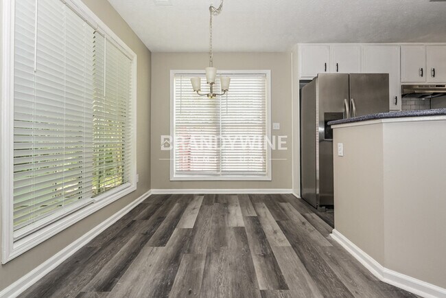 Building Photo - 10473 Starling Trail