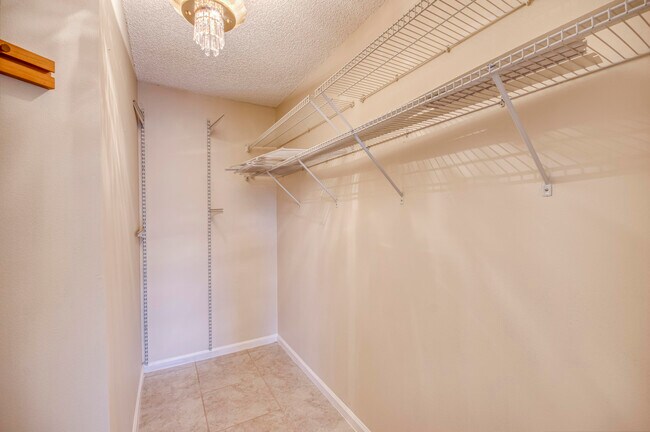 Building Photo - 106 Cypress Point Dr
