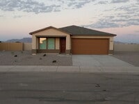 Building Photo - 151 S Seneca Dr