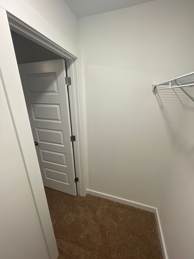 Building Photo - Home for Rent in Oak Grove, AL!!! Available to View Now!