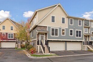 Building Photo - 10749 Falling Water Ln