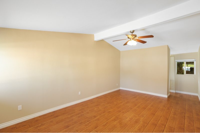 Building Photo - 526 N Emerald Dr