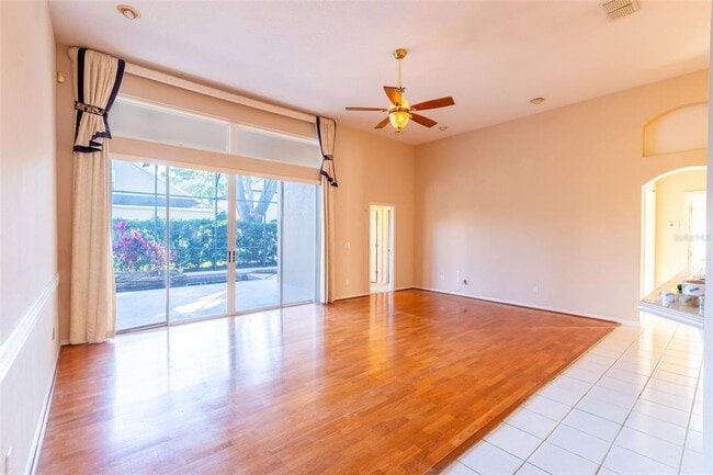 Building Photo - 497 Pickfair Terrace