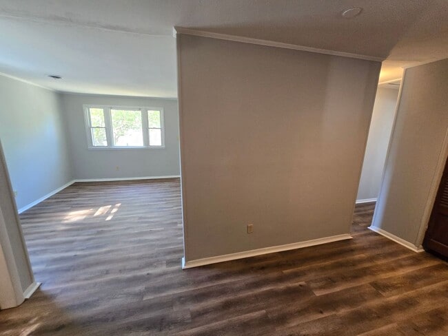 Building Photo - 3 bedroom in Hopewell