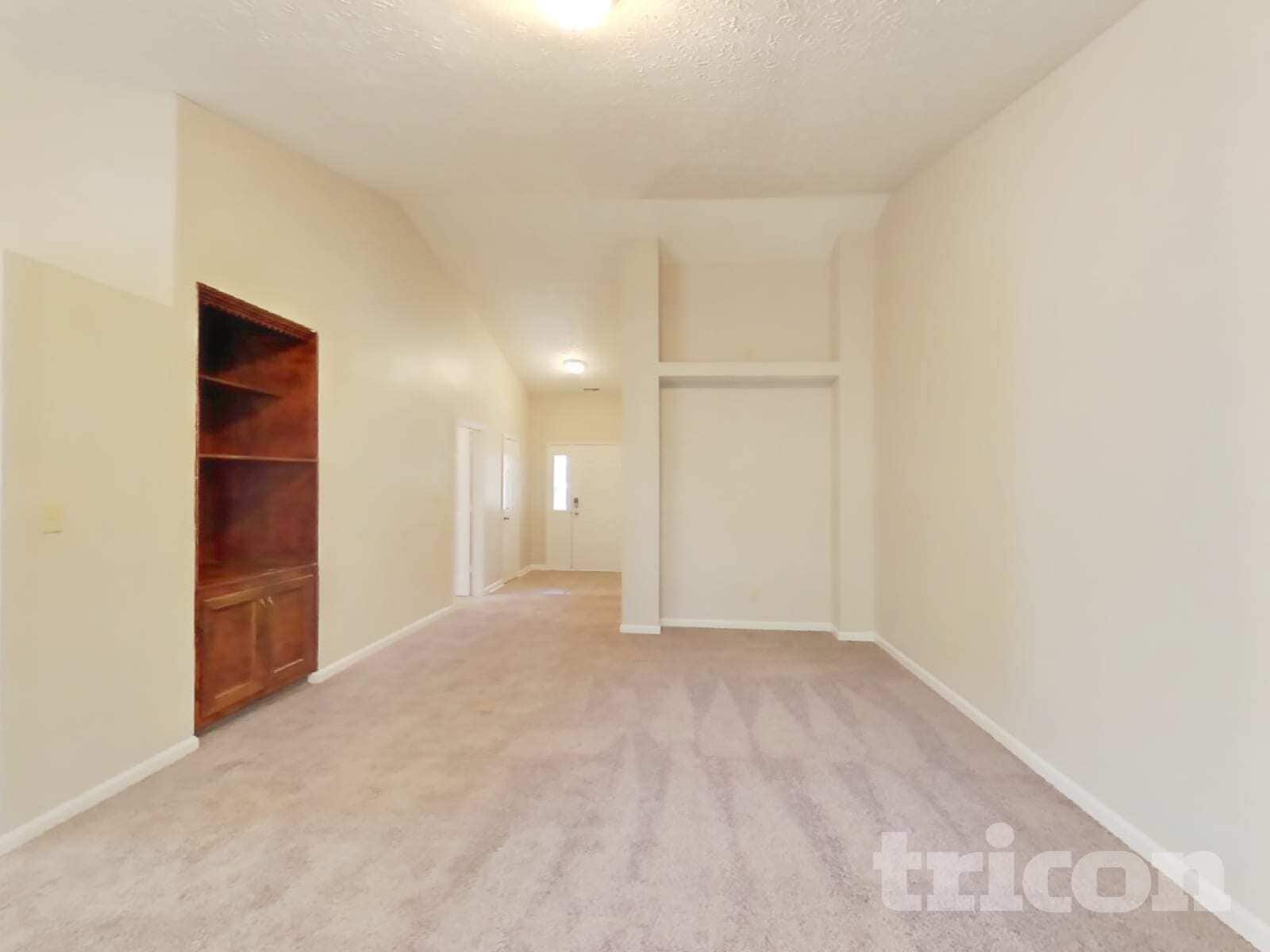 Building Photo - 740 Kingston Cir