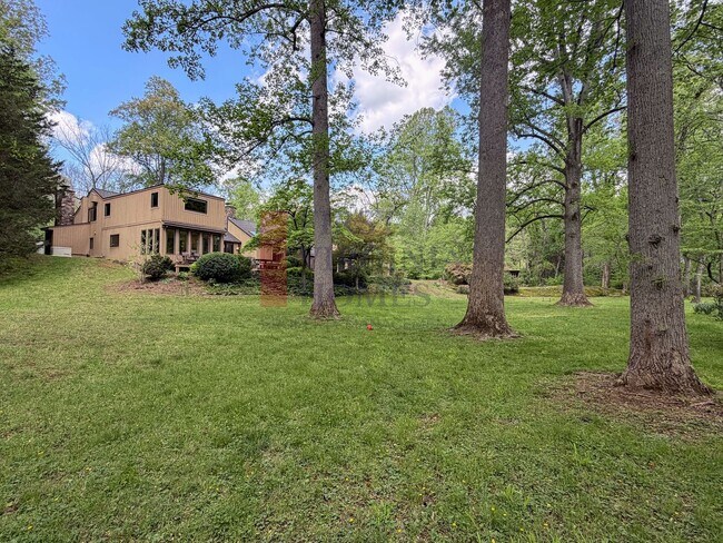 Building Photo - Furnished 4Bedroom/3.5 Bath Home in Ivy