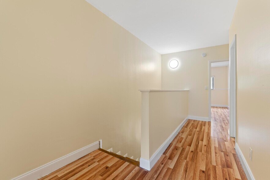 Building Photo - 4651 NW 90th Ave