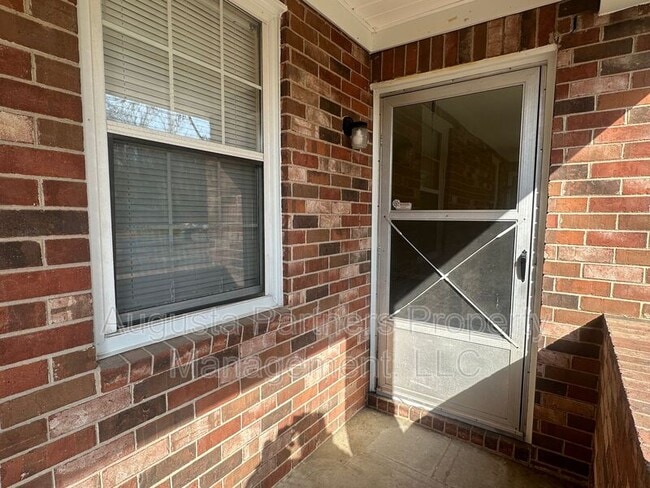 Building Photo - 4613 Renee St