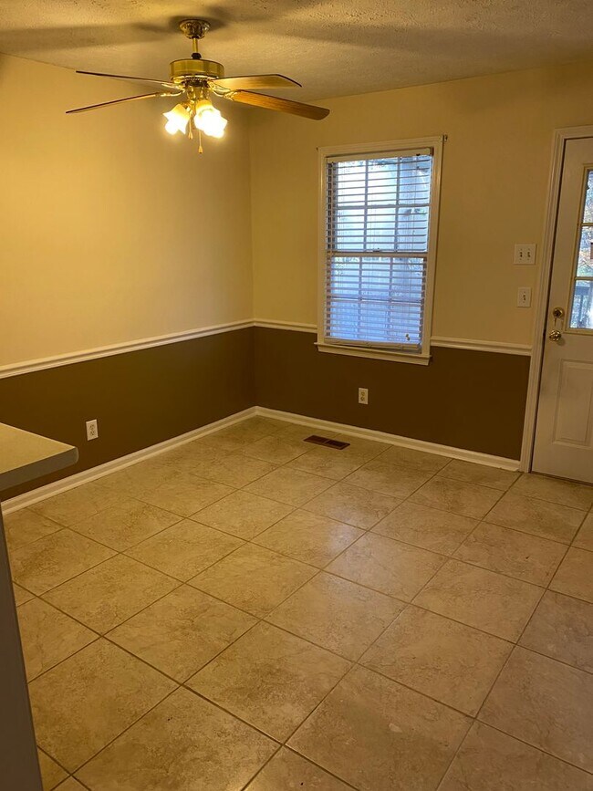 Building Photo - Watkinsville Gem! Cul-de-Sac + Creek Frontage in Cedar Hills - Available Now!