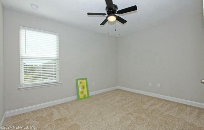 Building Photo - 242 Silverleaf Village Dr