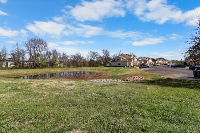 Building Photo - 106 Alexander Blvd