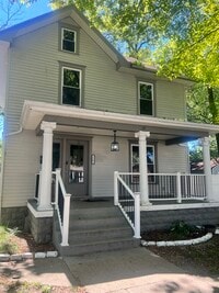 Building Photo - Superior
