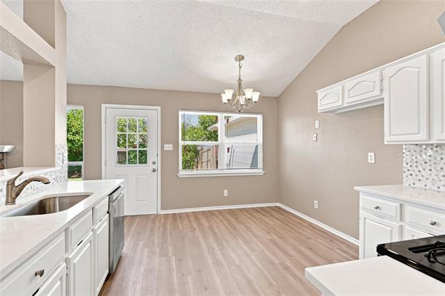 Building Photo - 7053 Northpointe Dr
