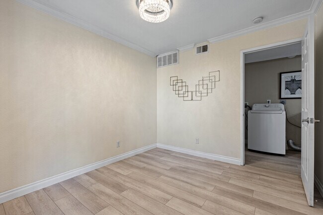 Building Photo - 10655 Lemon Ave