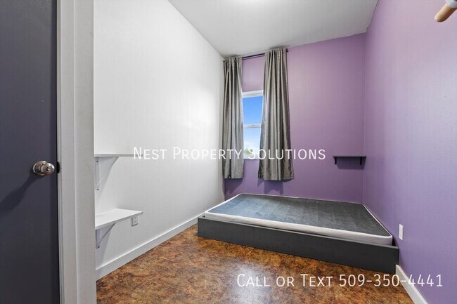 Building Photo - 7458 Bouldercrest Rd NE