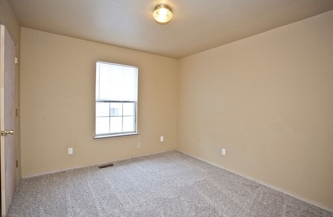 Building Photo - 2484 N Brophy Cir