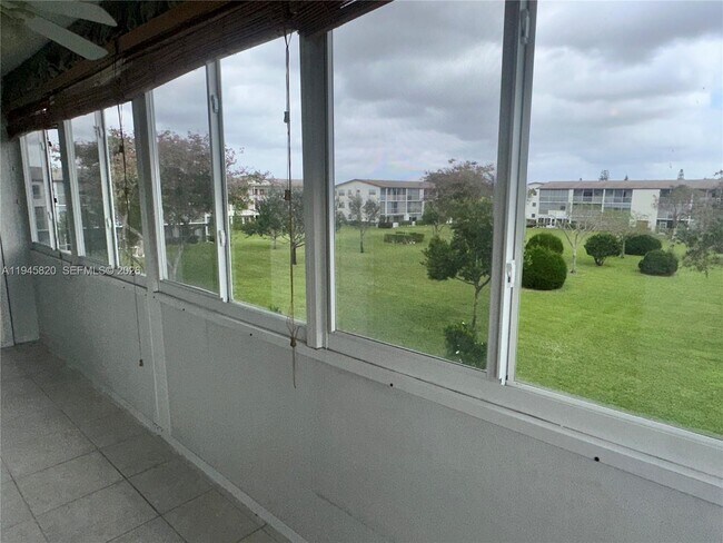 Building Photo - 248 Brighton F