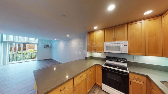 Building Photo - 4545 Collwood Blvd