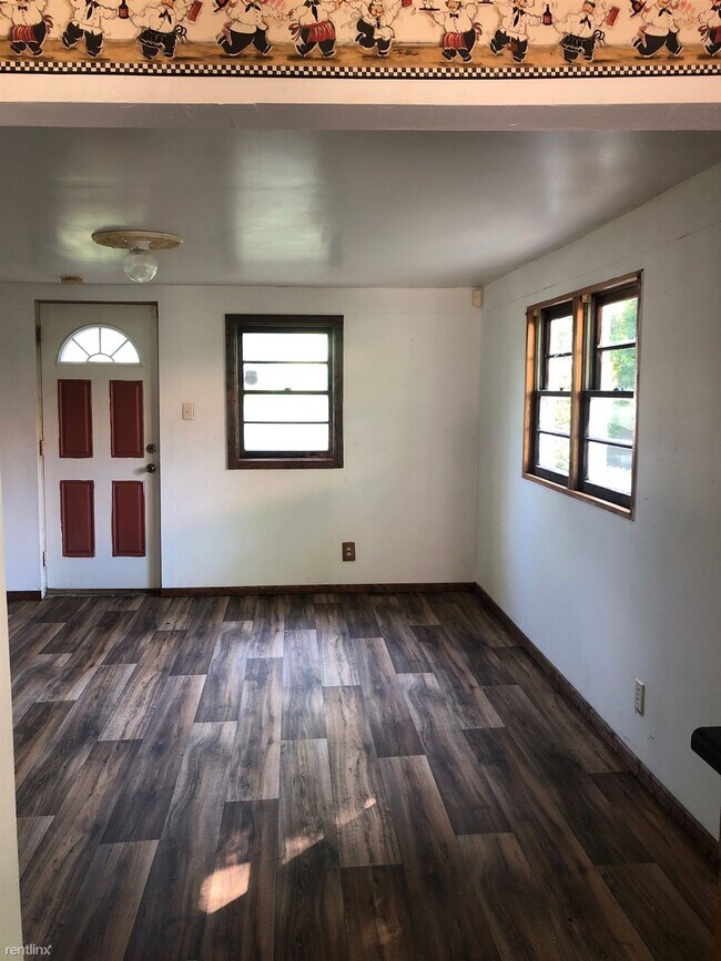 Building Photo - 3 br, 1.5 bath House - 115 Cotton Street