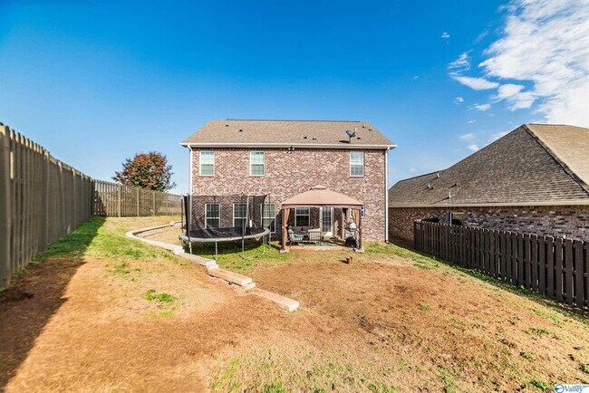 Building Photo - 108 Erskin Parcus Dr