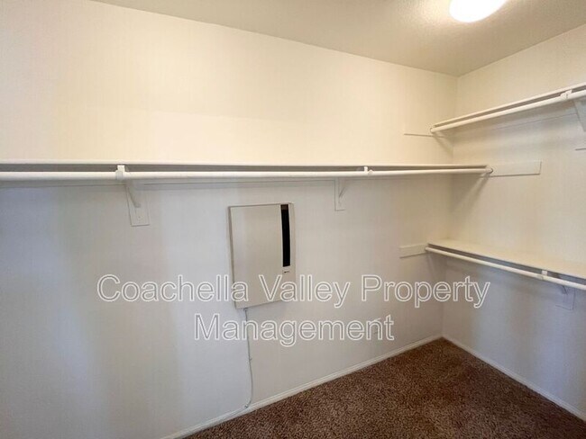 Building Photo - 62806 Kitetail Dr