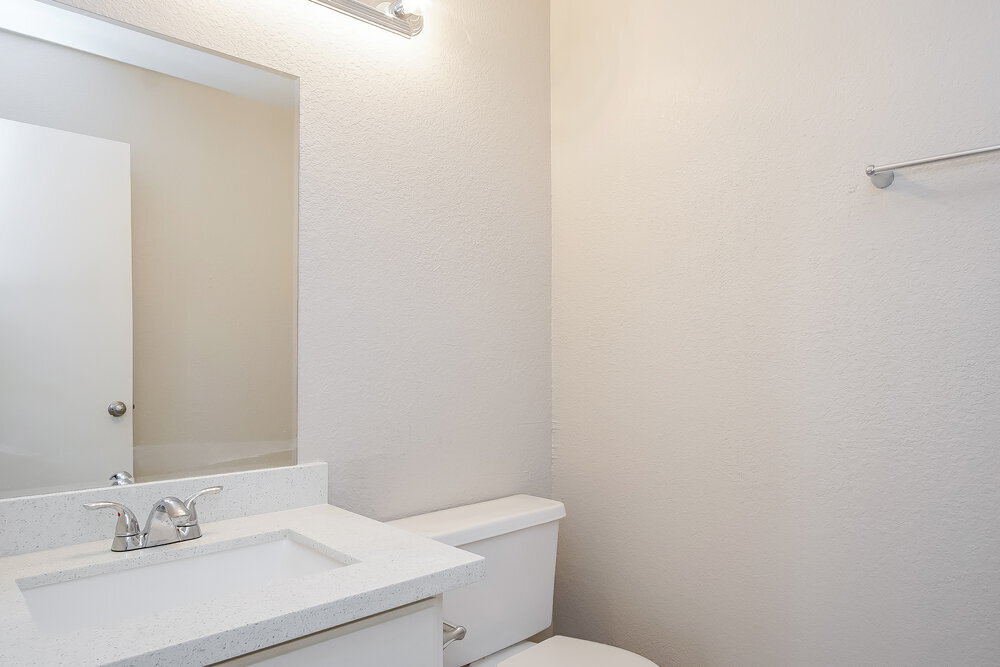 Building Photo - 7212 Single Pine Dr