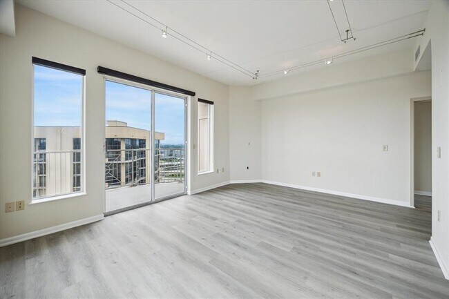Building Photo - 3505 Sage Rd