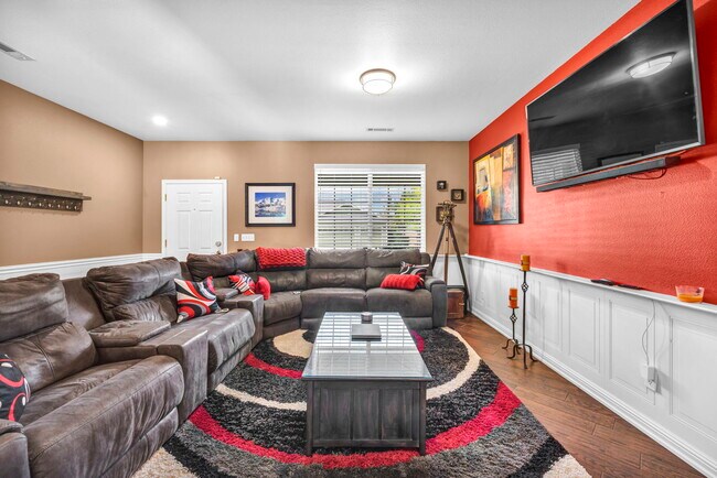 Building Photo - 6015 Stillmeadow Dr