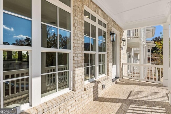 Building Photo - 2035 Parkside Ln