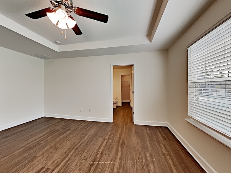 Building Photo - 10310 Riverwalk Ct