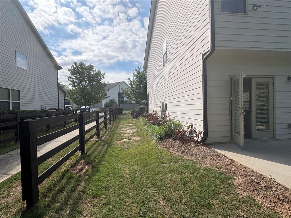 Building Photo - 5934 Watersdown Wy