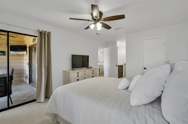 Building Photo - 207 Lakeview Terrace