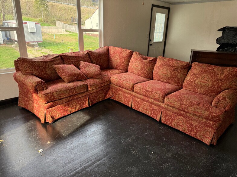 Building Photo - 162 Township Rd 1043