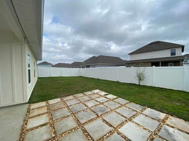 Building Photo - 24388 Alydar Lp