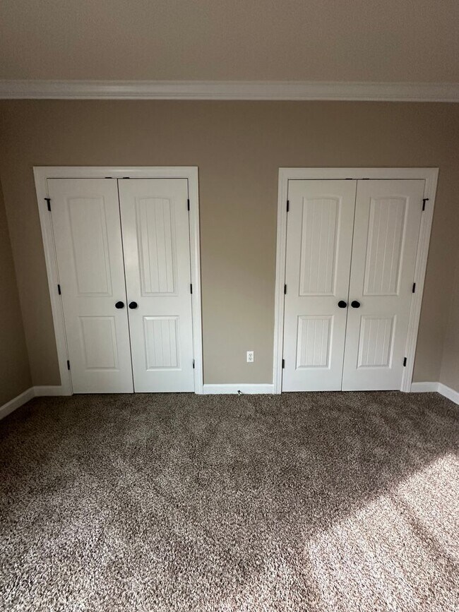 Building Photo - 115 Hayley Dr