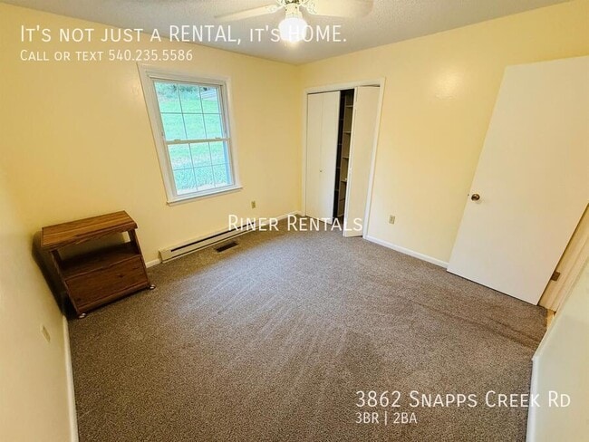 Building Photo - 3862 Snapps Creek Rd