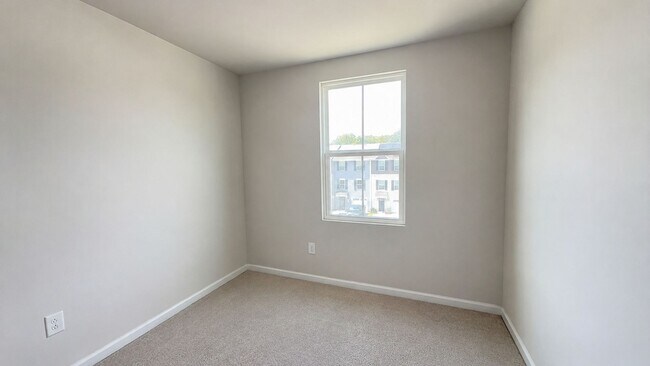 Building Photo - 2044 Petersen Way