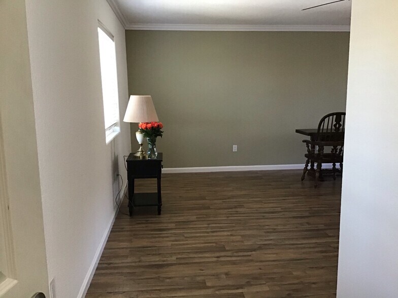 Eastside of unit - 1724 3rd St
