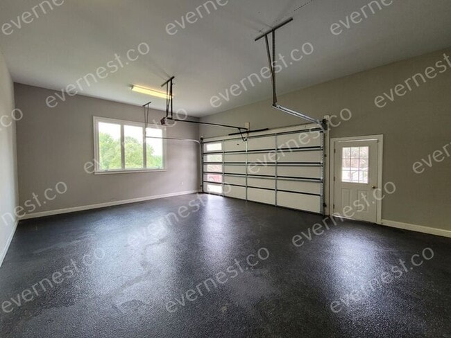 Building Photo - 398 Dunleven Manor Walk NE