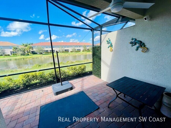 Building Photo - 2555 Vine Ave